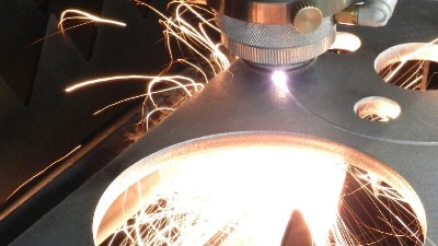 執(zhí)信環(huán)保激光切割煙霧過濾器，幫助激光切割企業(yè)凈化車間污染！