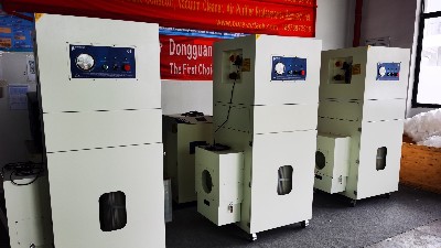 車間用粉塵除塵器，執(zhí)信環(huán)保助力工業(yè)生產(chǎn)安全凈化粉塵。