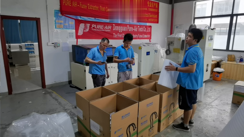 煙塵凈化機(jī),工業(yè)煙塵凈化機(jī),車間煙塵凈化機(jī)。