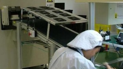 車間除塵器設(shè)備，執(zhí)信環(huán)保波峰焊煙霧凈化機(jī)！