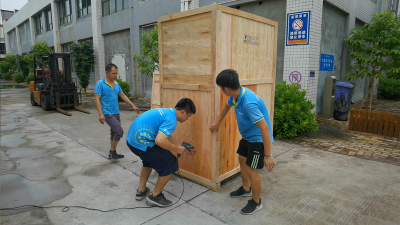 移動(dòng)式工業(yè)集塵器