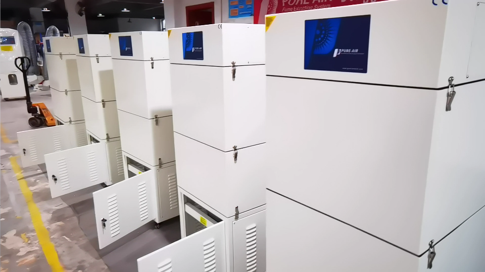 激光切割煙塵凈化器,執(zhí)信環(huán)保激光切割凈化設(shè)備廠家。